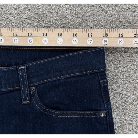 Levi's 724 High Rise Slim Straight Jeans Womens Size 16W Blue Cast Shadows Wash - Picture 9 of 13